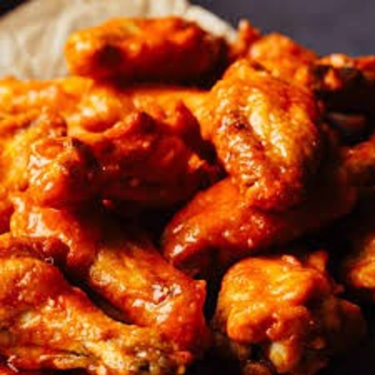 Delicious Chicken Wings: A Crowd Favorite