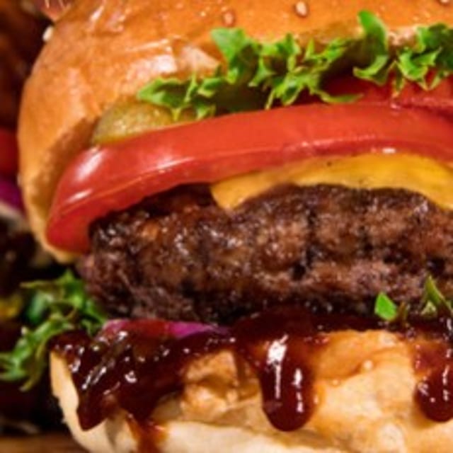 Super Cheeseburger.