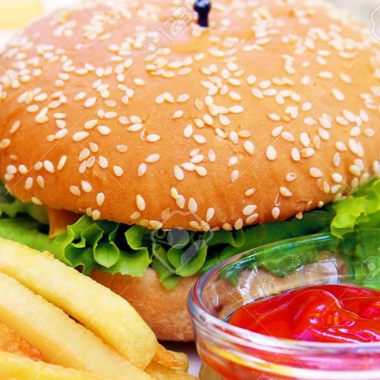 Cheeseburger: American Classic Done Right